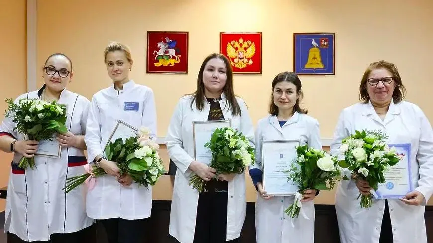 96 новых врачей устроились в больницу Реутова с начала года