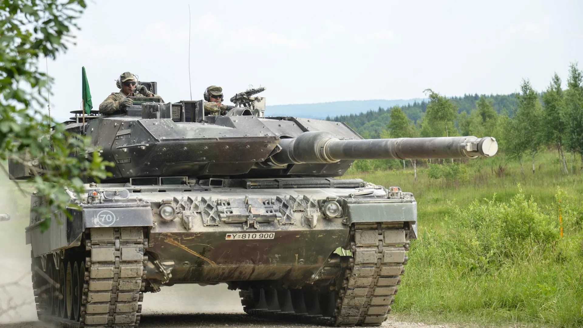 Германия любой ценой перебрасывает танковую бригаду в Литву