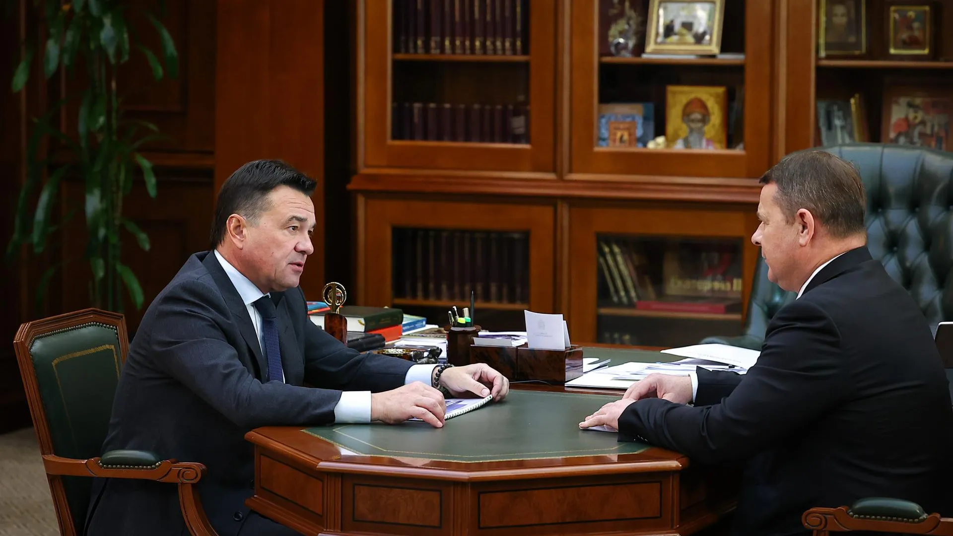 Прохоров рассказал Воробьеву о дорожном строительстве в Жуковском