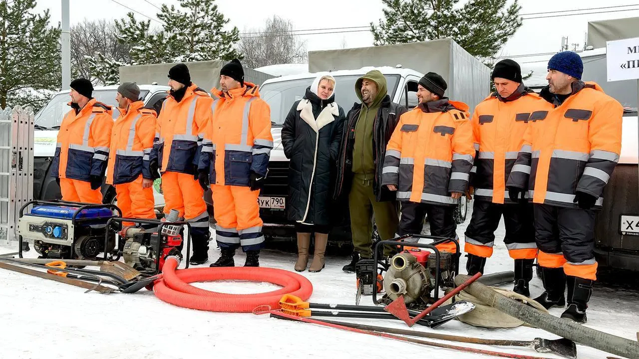 В Подольске смотр техники показал готовность мобильных групп к ликвидации паводка