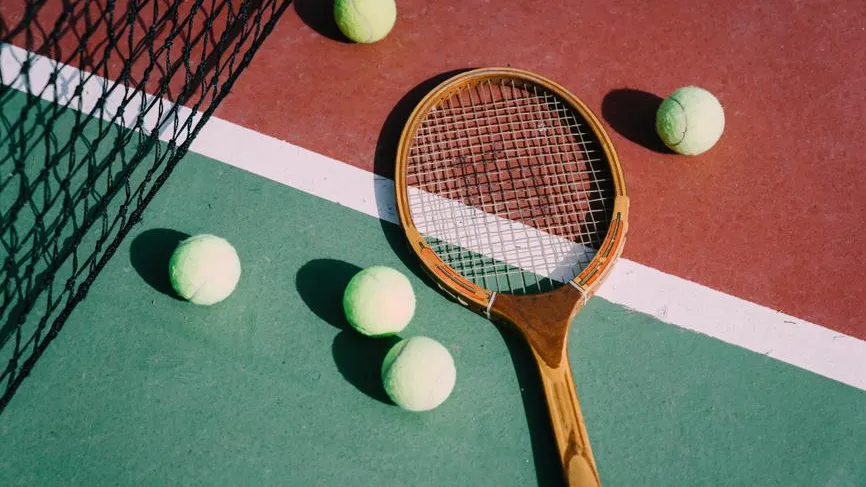 14-летнюю теннисистку отстранили за недостойное поведение на сборах