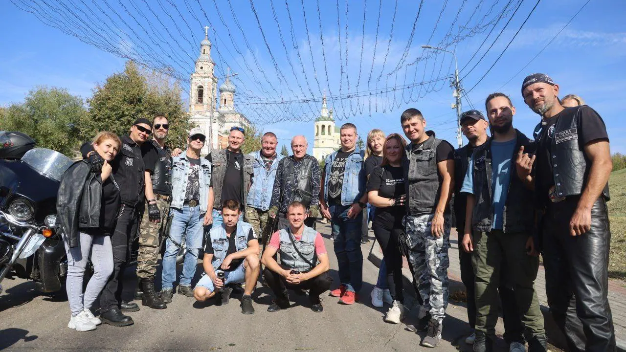 Более ста любителей скорости встретились на закрытии мотосезона в Серпухове