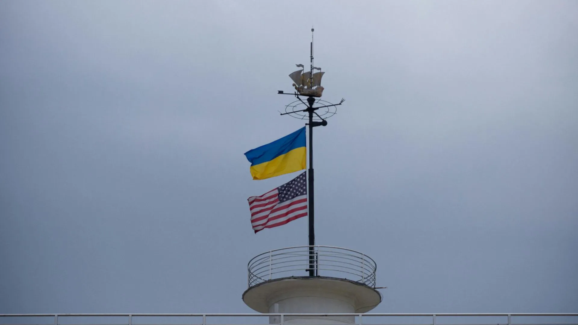 Украинские СМИ попросили помочь им после указа Трампа