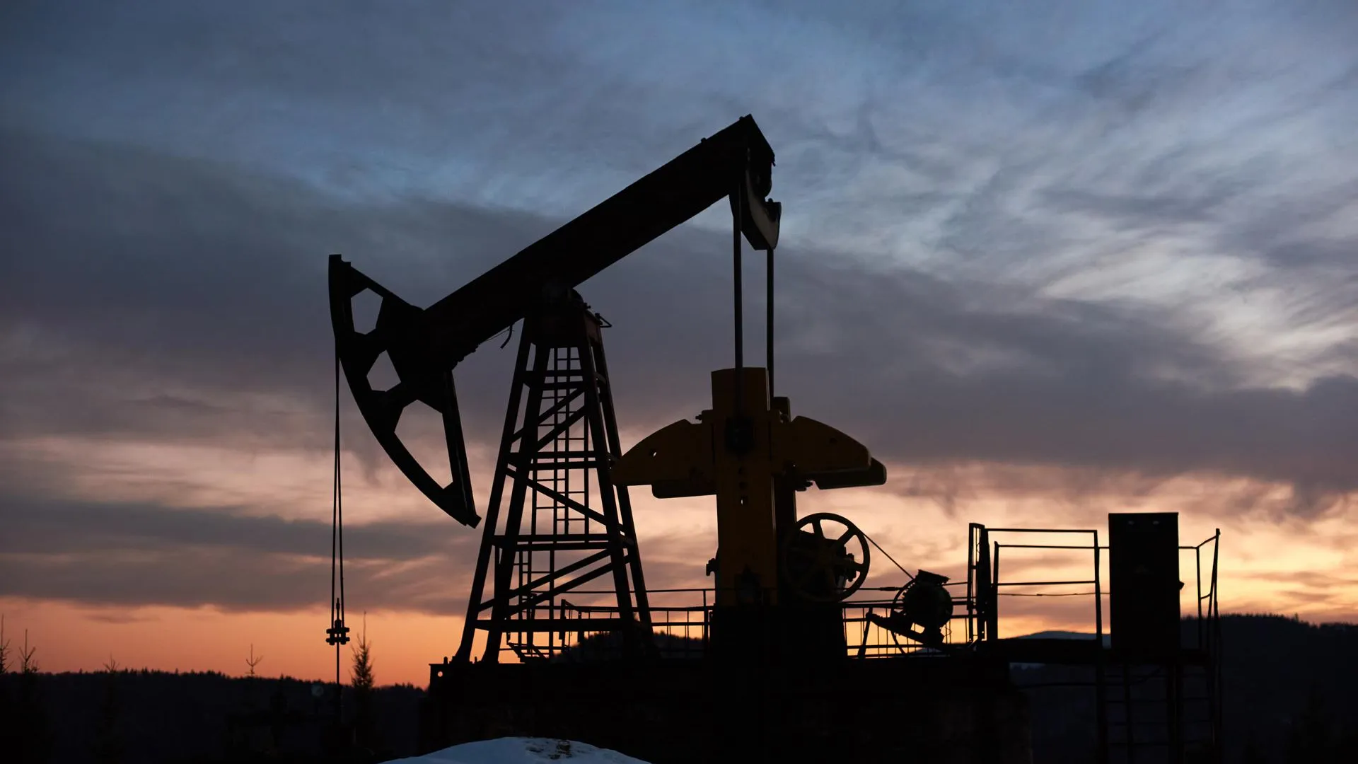 Впервые с декабря 2021 года нефть Brent стоит ниже 70 долларов за баррель