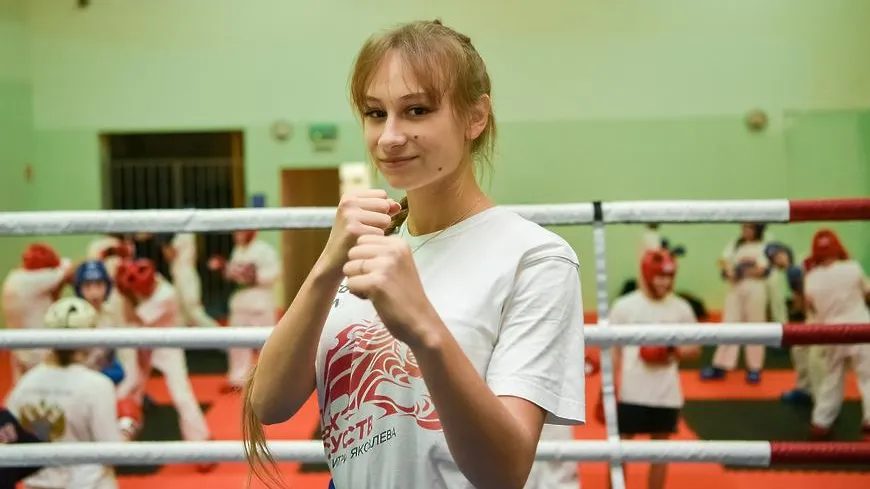 15‑летняя спортсменка из Балашихи стала победителем Кубка мира по кикбоксингу в Будапеште