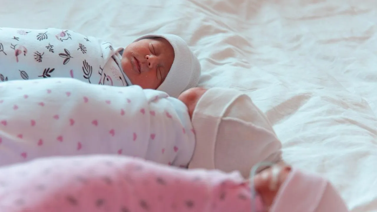 В Подмосковье с начала года родились 127 двоен и одна тройня