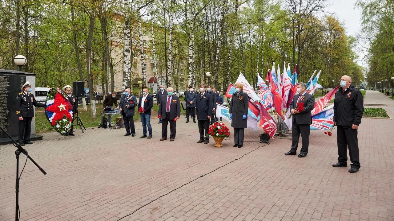 В Красногорске в День Победы почтили память заводчан, трудившихся в годы ВОВ
