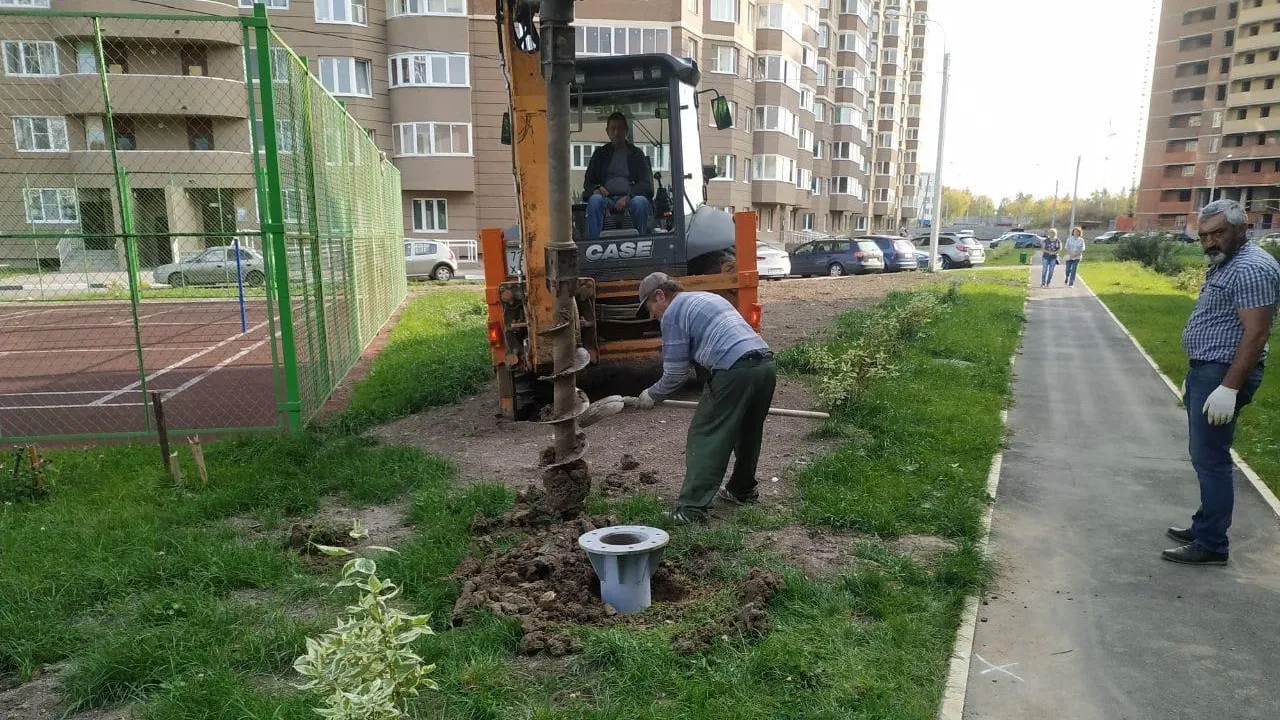 Освещение начали устанавливать на Серпуховской улице Подольска