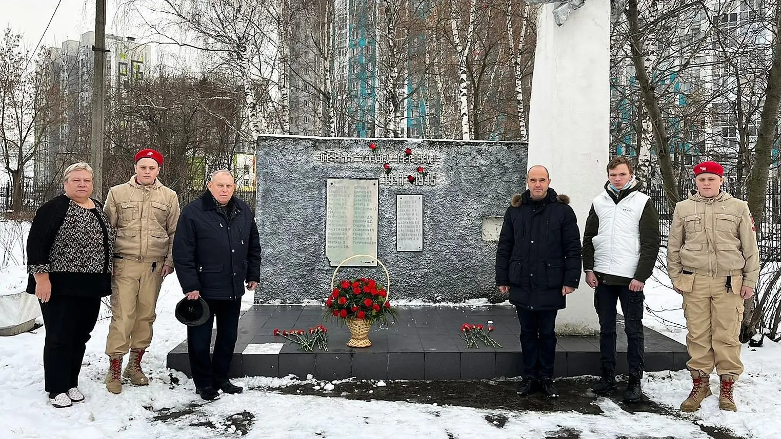 Депутаты и юнармейцы Люберец почтили память героев Великой Отечественной войны