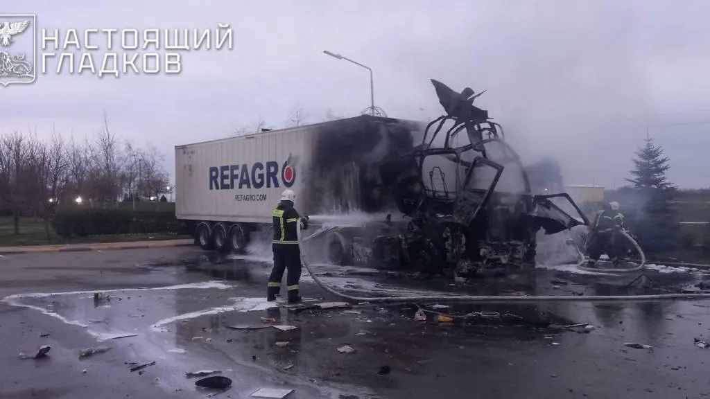 Гладков показал страшное фото с места убийства мужчины под Белгородом ударом ВСУ