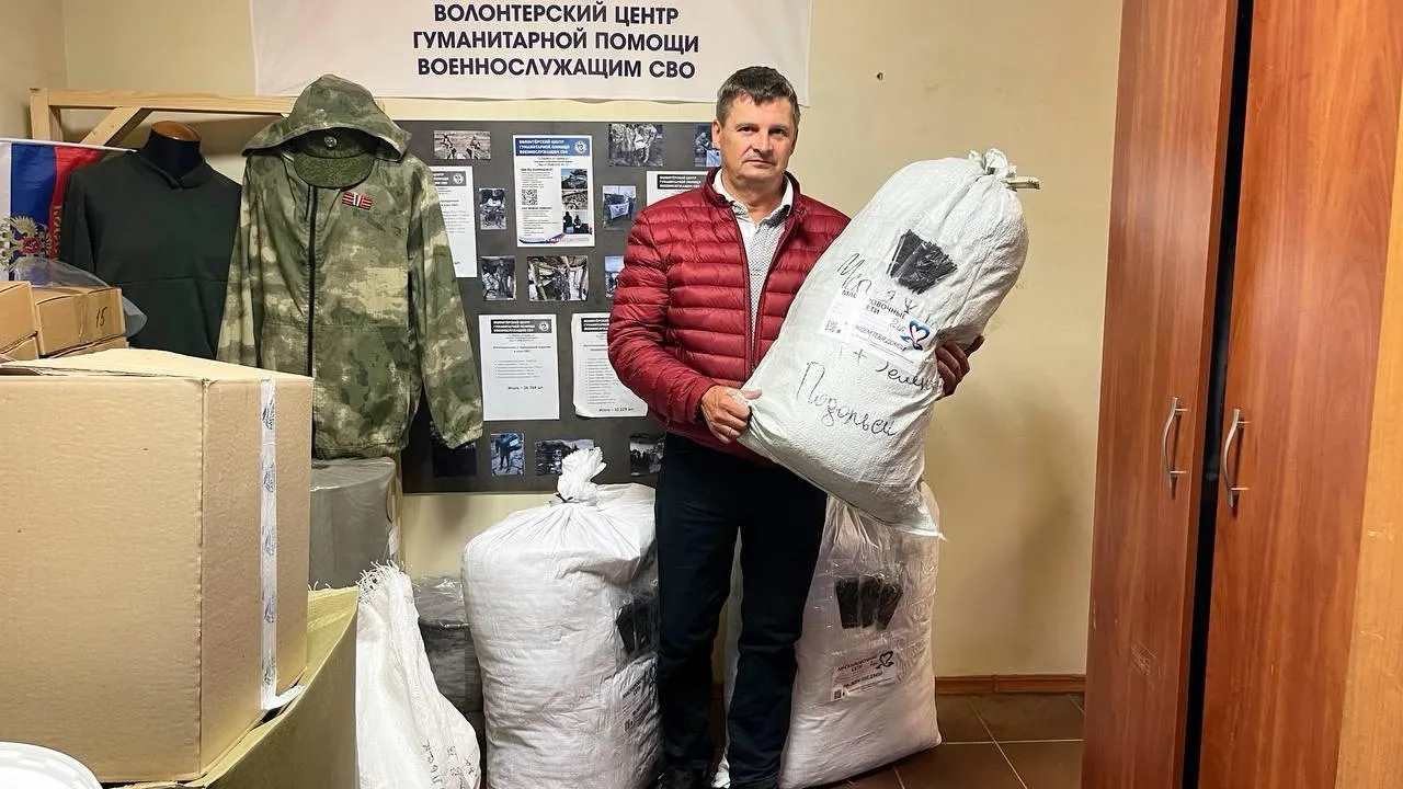 Житель Подольска подготовил 30 маскировочных сетей для сына и его сослуживцев