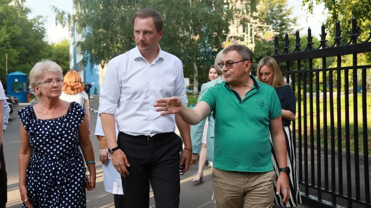 Дорогу у поликлиники в Красногорске могут расширить по поручению главы округа