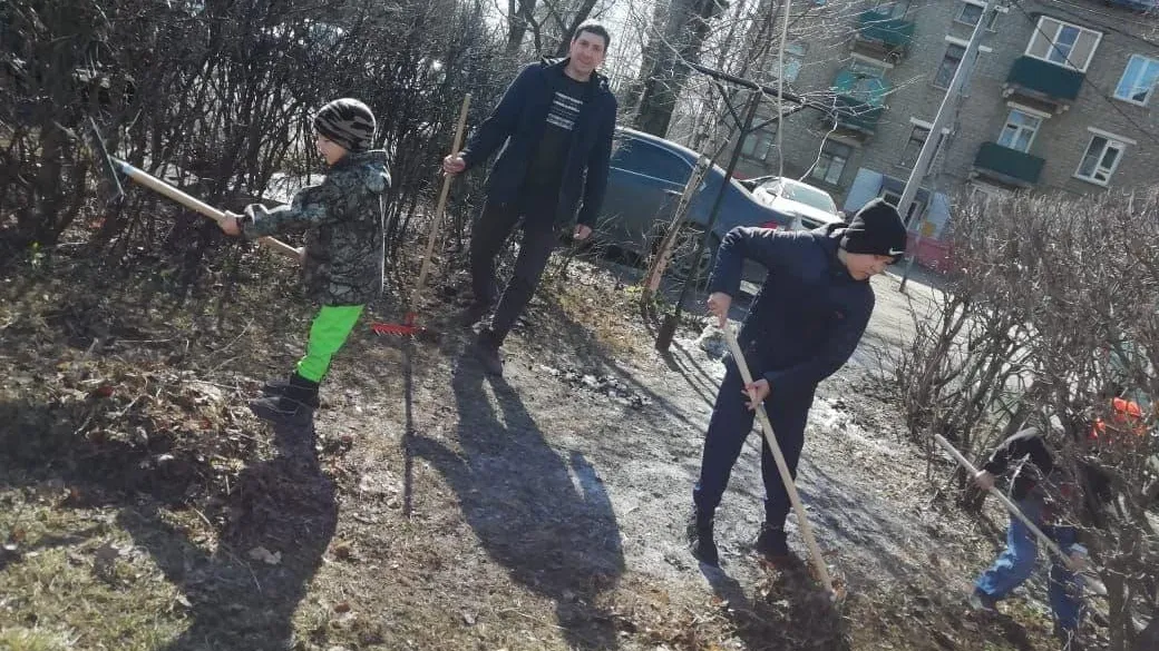 600 человек приняли участие в субботнике в Котельниках