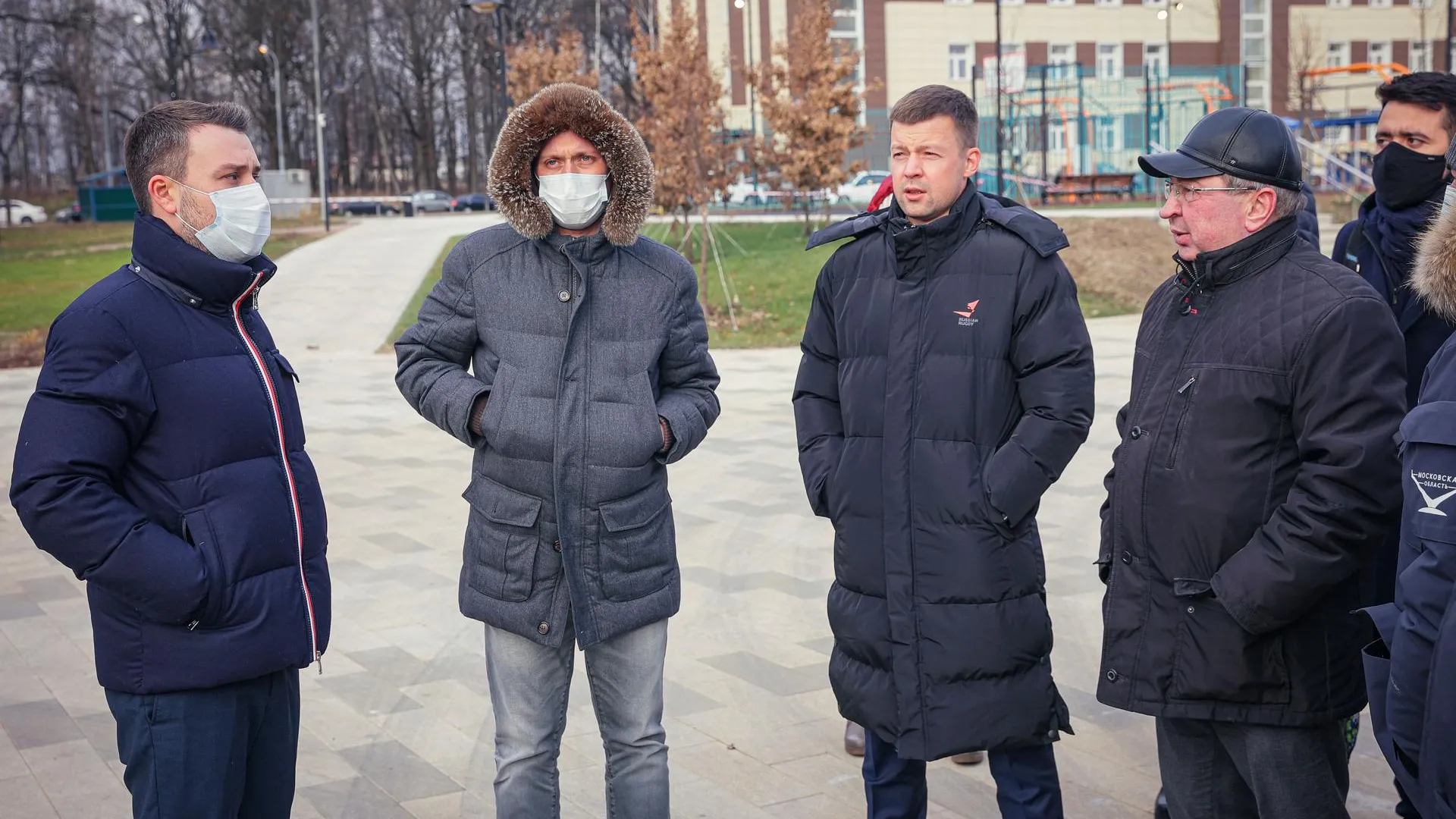 Министр благоустройства Подмосковья осмотрел сквер у храма Росгвардии в Балашихе