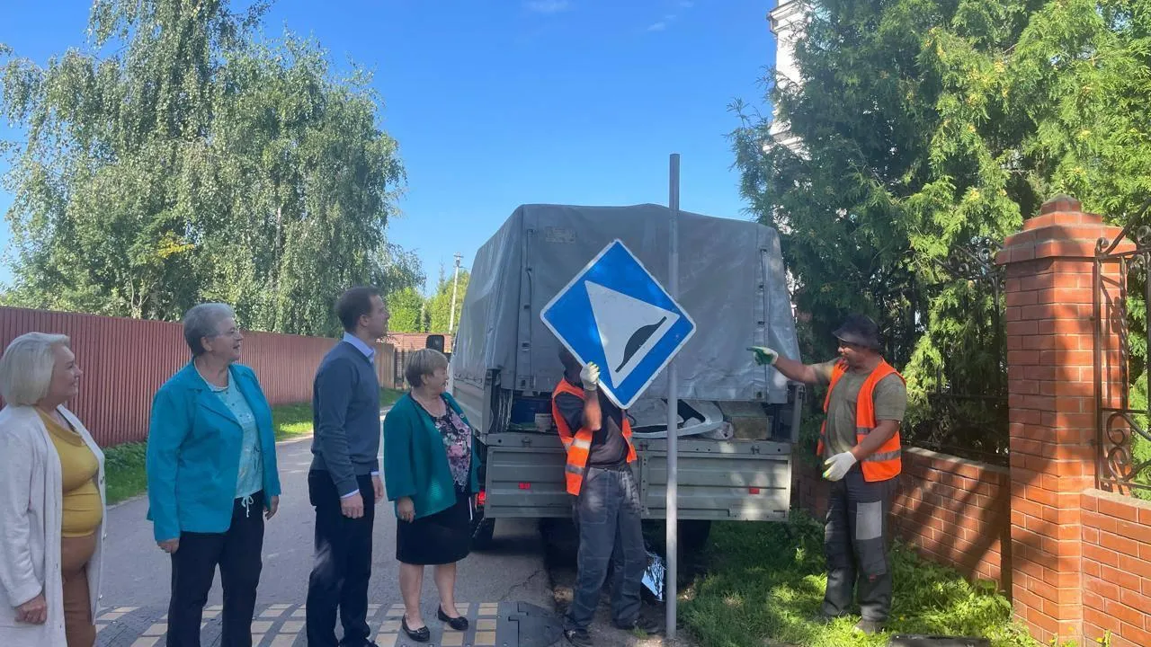 В Подольске установят и отремонтируют детские площадки в деревне и селе