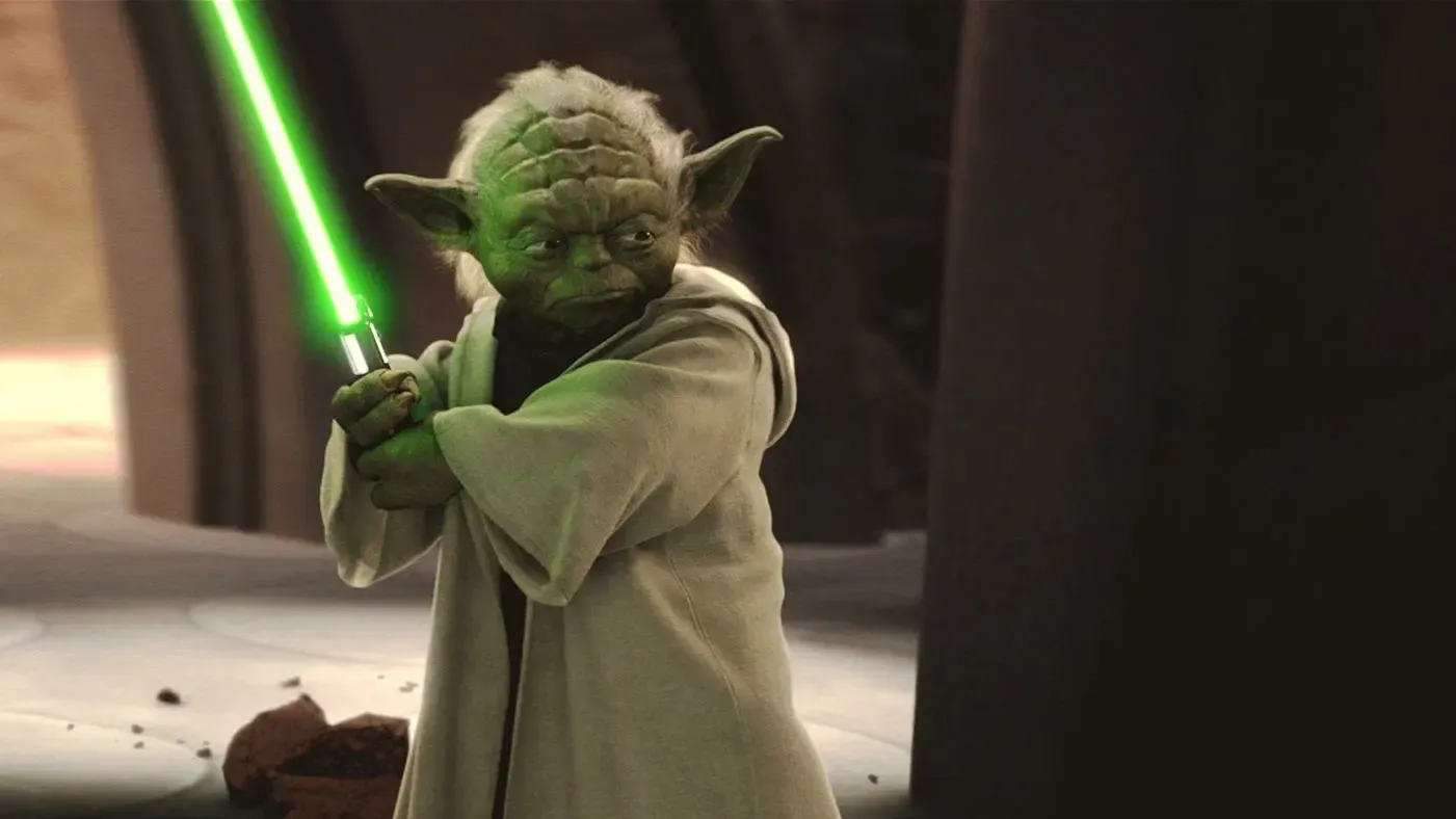 Да пребудет с тобой сила: кабаниха атаковала Йоду в подмосковном лесу