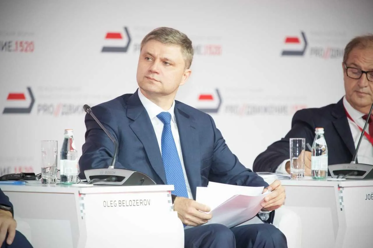 Олег Белозеров перестроил грузовые маршруты на восточное направление