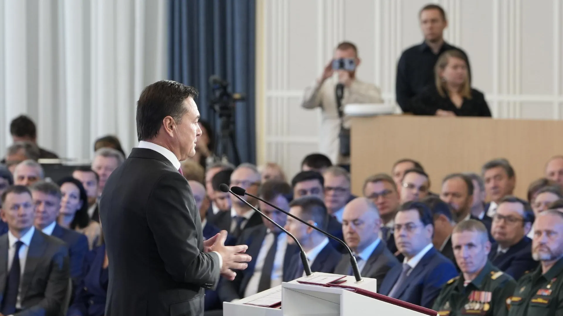 Губернатор Подмосковья поблагодарил жителей за содействие