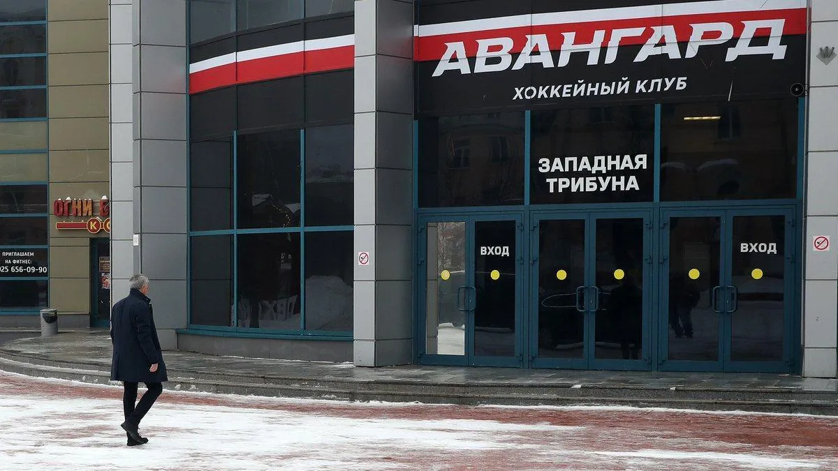 Тренер Жозе Моуринью приехал в Балашиху на матч КХЛ «Авангард» – СКА