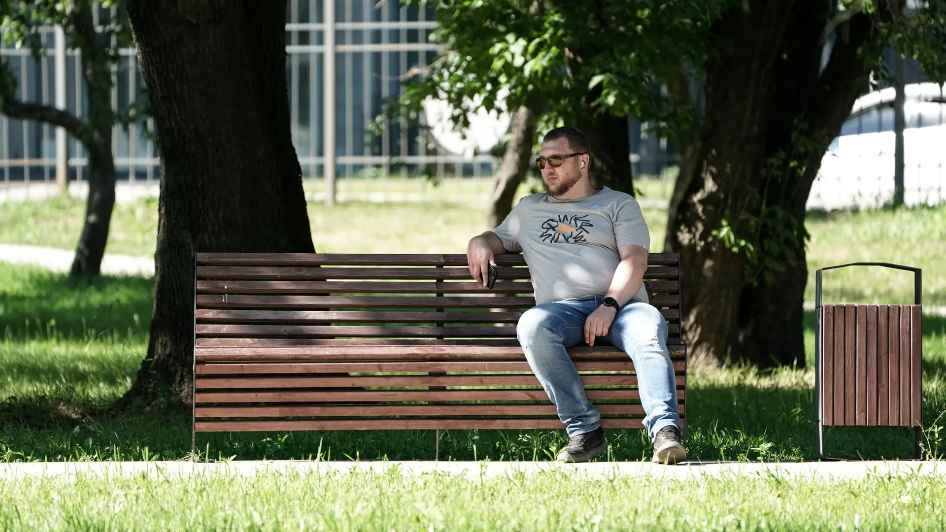 Жара и локальные ливни ожидаются в Московском регионе в субботу