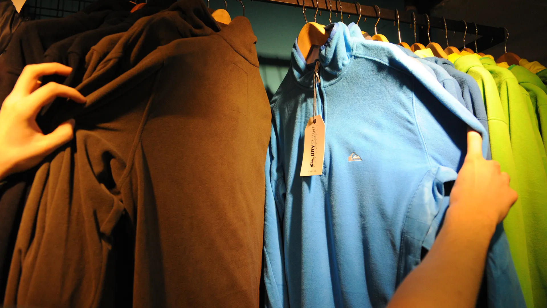 Спортивное снаряжение для сноубординга