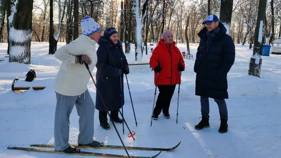 Пенсионеры Щелкова могут заняться скандинавской ходьбой в зимний период