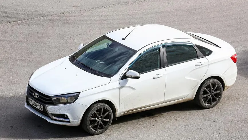 Отечественная Lada Vesta подешевеет из-за 100 тыс лишних авто на складах