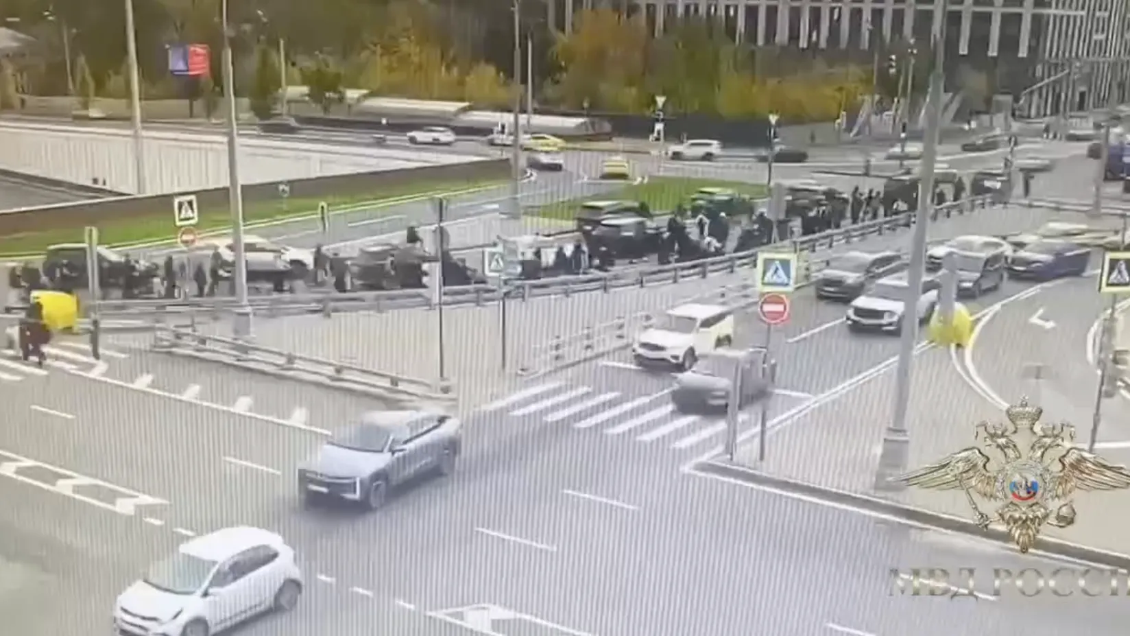 Сходка подростков на питбайках закончилась рейдом полиции в Москве