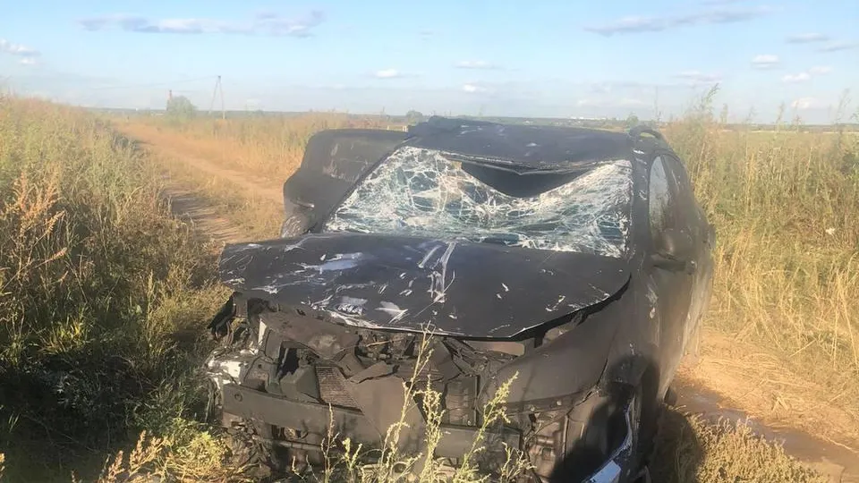 Тела мужчины и женщины нашли в затонувшей машине в Раменском округе