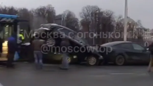 Никто не пострадал в результате ДТП с 16 автомобилями в Москве