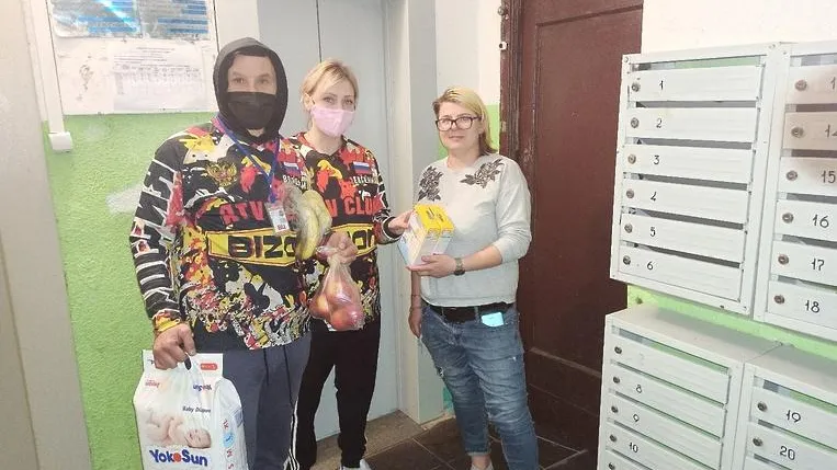 Квадроциклисты Подольска передали продуктовые наборы шести нуждающимся семьям