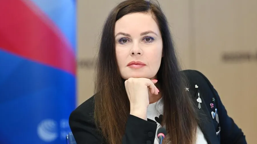 Секрет «20-летней заморозки»: что на самом деле помогает Екатерине Андреевой не стареть