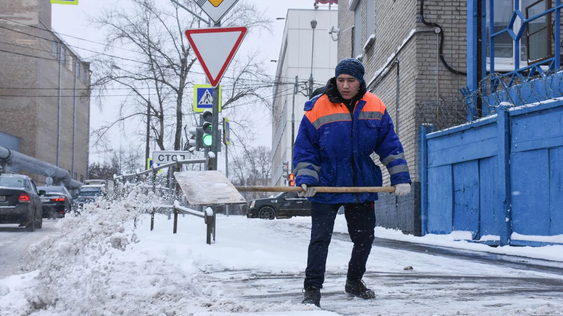 Жители Балашихи пожаловались на плохую уборку снега в микрорайоне Кучино