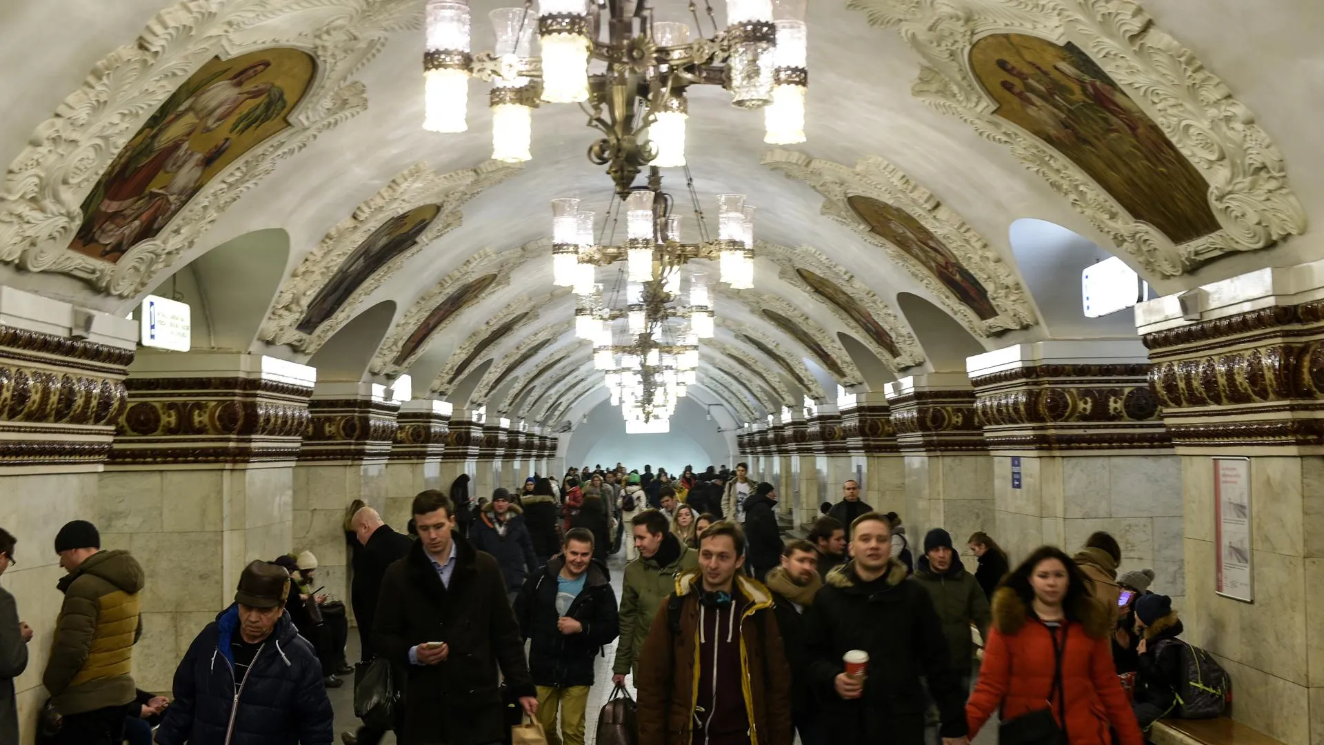 Число пассажиров общественного транспорта в Москве выросло на 9% по сравнению с 2010 годом