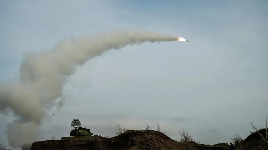 Военные сбили летевший на Москву беспилотник