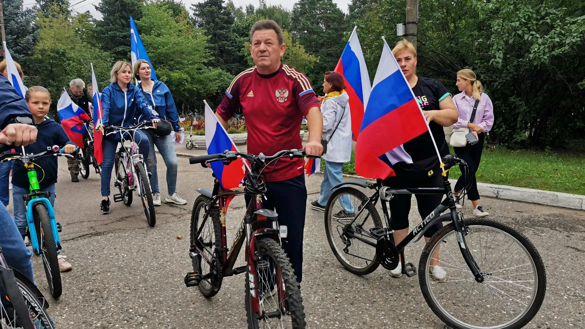 Велопробег в честь Дня флага России прошел в Королеве