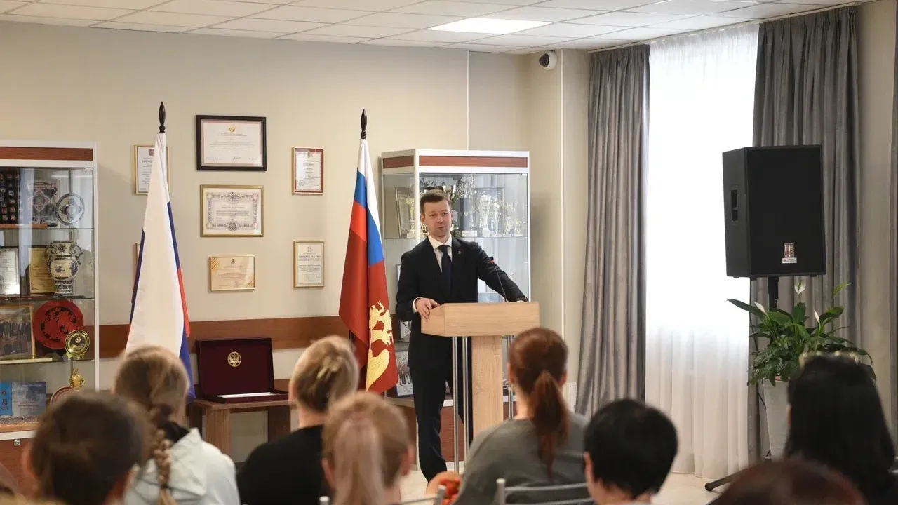 Глава Балашихи поздравил пациенток госпиталя Росгвардии с 8 Марта