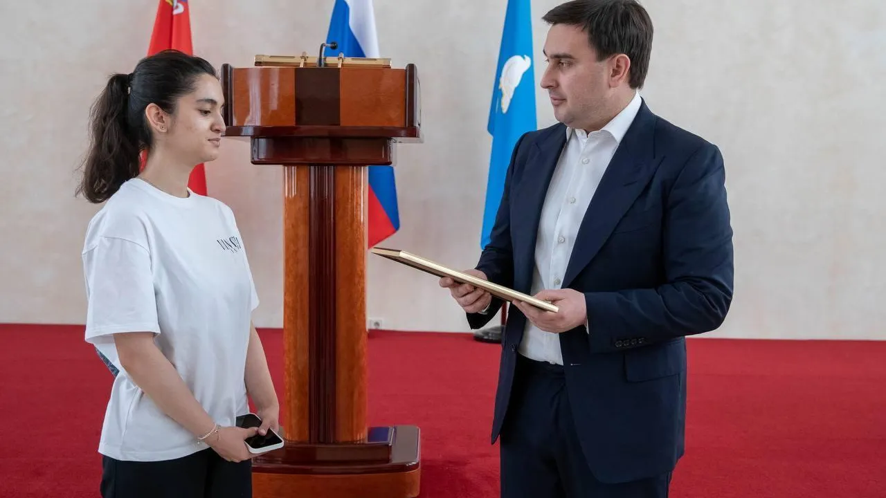 Сертификат на приобретение жилья вручили девушке в Реутове