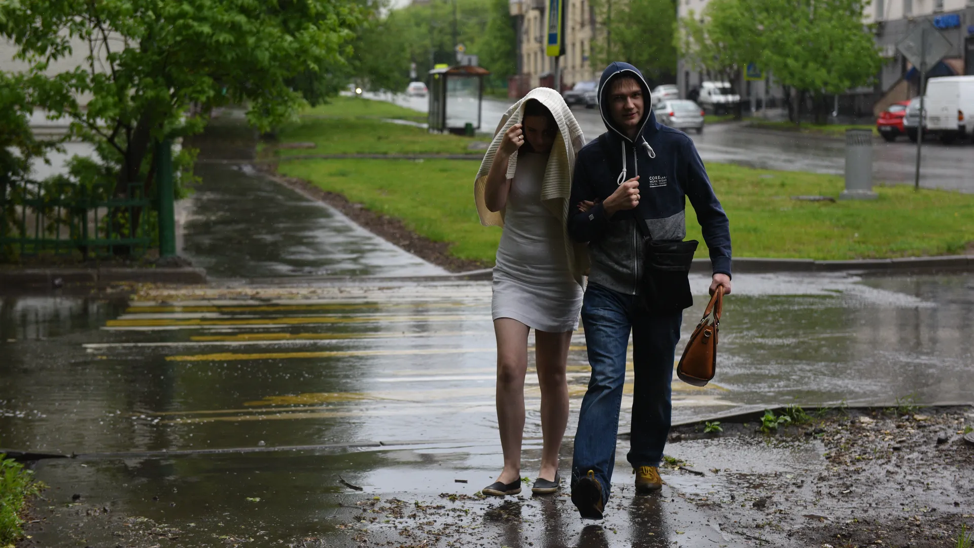 Москвичей предупредили о необычной погоде на выходных