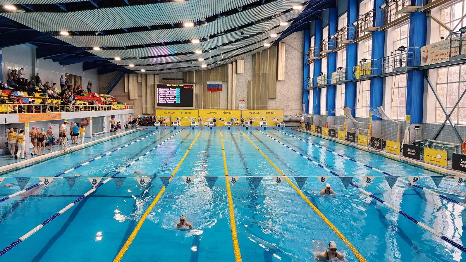 В Подмосковье прошли соревнования по плаванию международной серии Swimcup