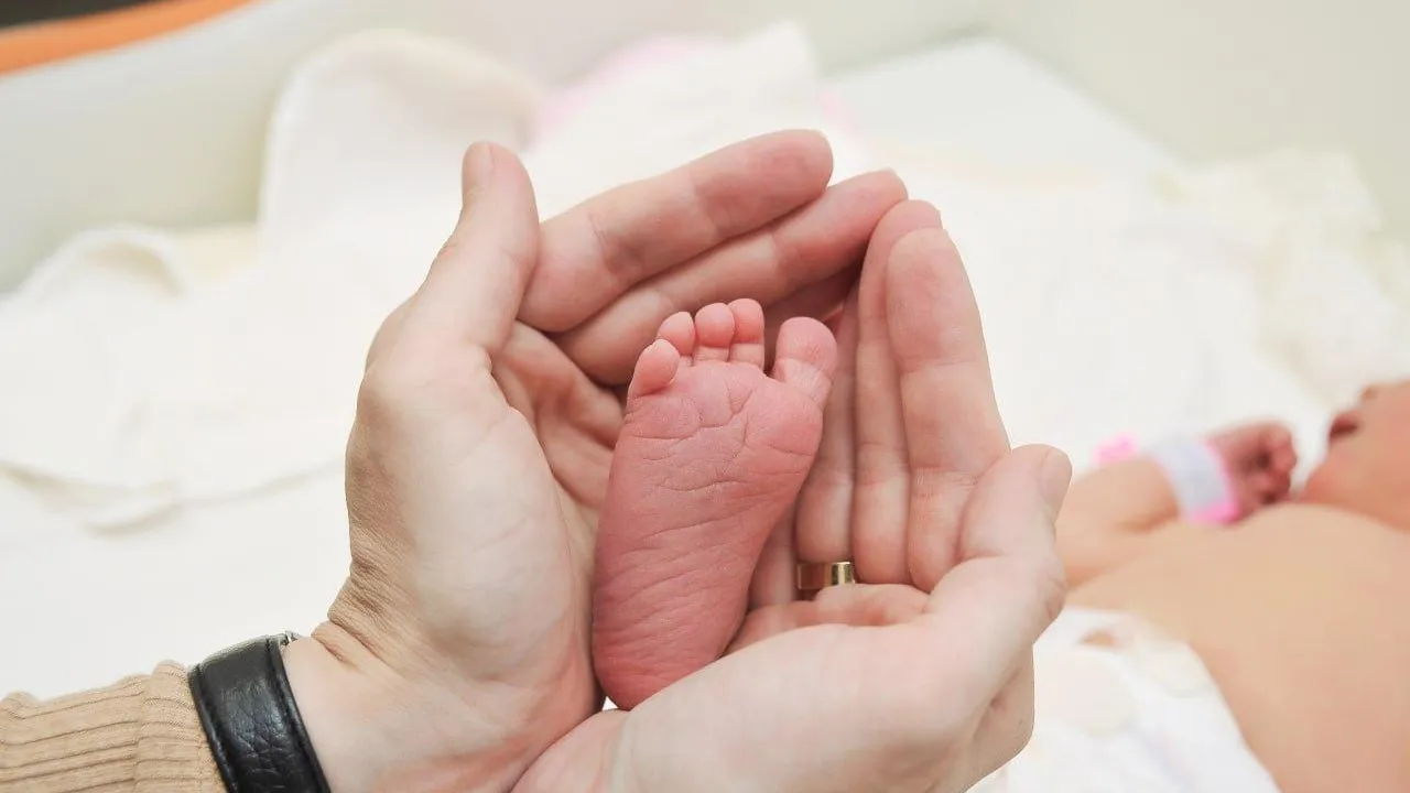 В Подмосковье родилось около 190 здоровых детей от родителей с ВИЧ с начала года