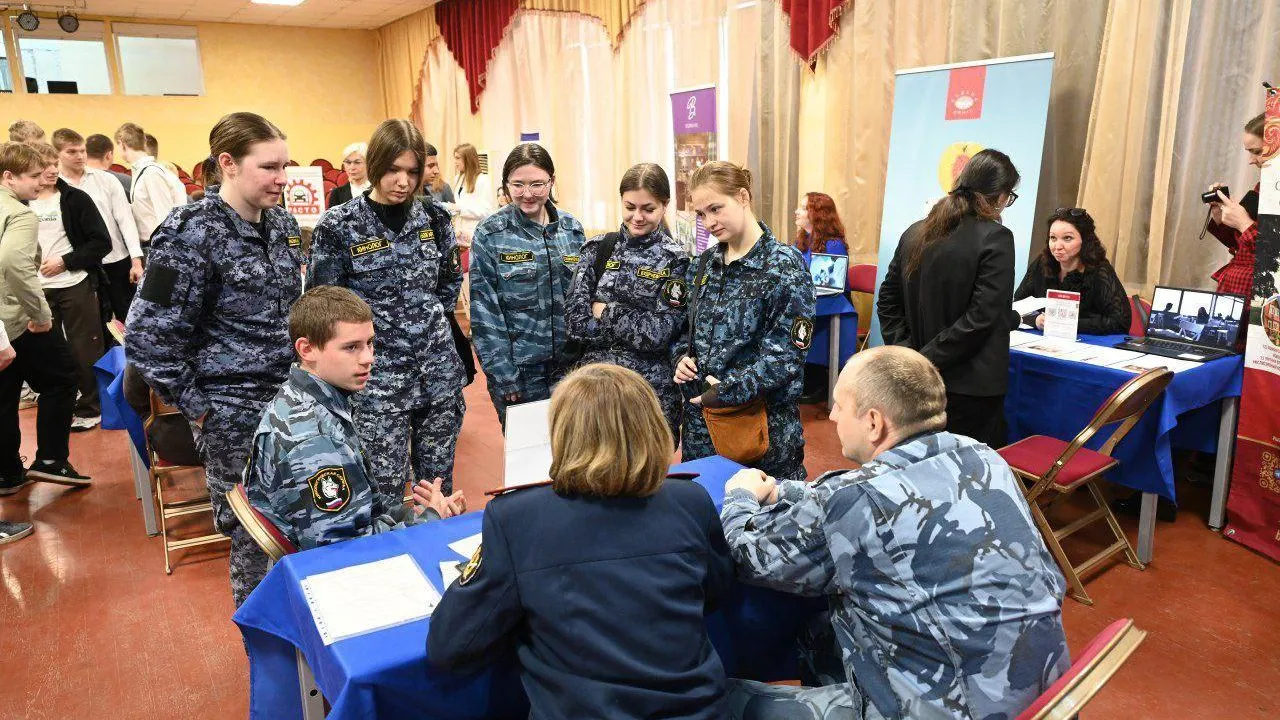 Серпуховским студентам провели ярмарку трудоустройства