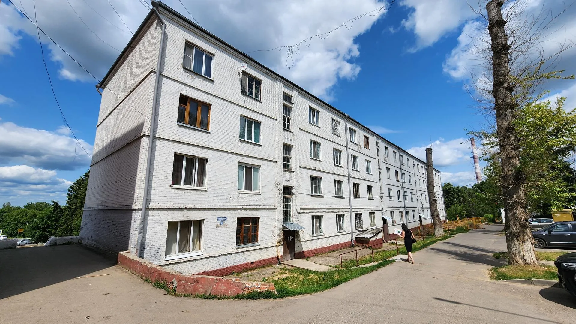 Более 40 человек переехали из аварийного жилья в Подмосковье за неделю
