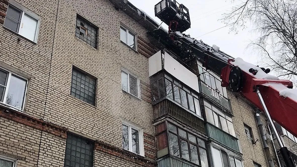 Свыше 17 тыс кровель домов осмотрели УК Подмосковья на наличие наледи