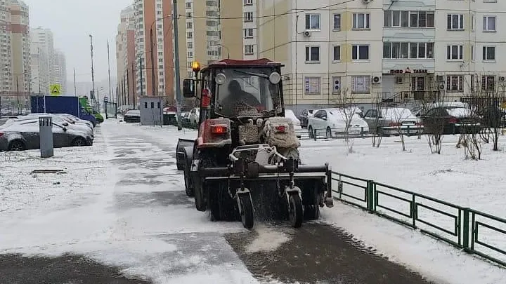 Почти 170 т песко‑соляной смеси использовали для обработки дорог в Люберцах