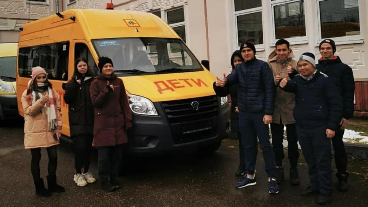 Школьные автобусы поставили в две сельские школы Подольска