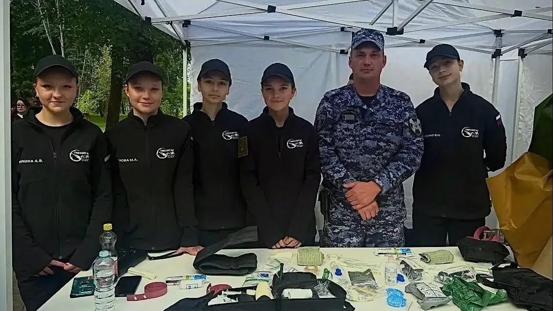 Росгвардия провела урок тактической медицины для детей в Щелкове