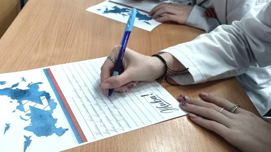 В Химках студенты колледжа Подмосковье встретились с ветераном СВО