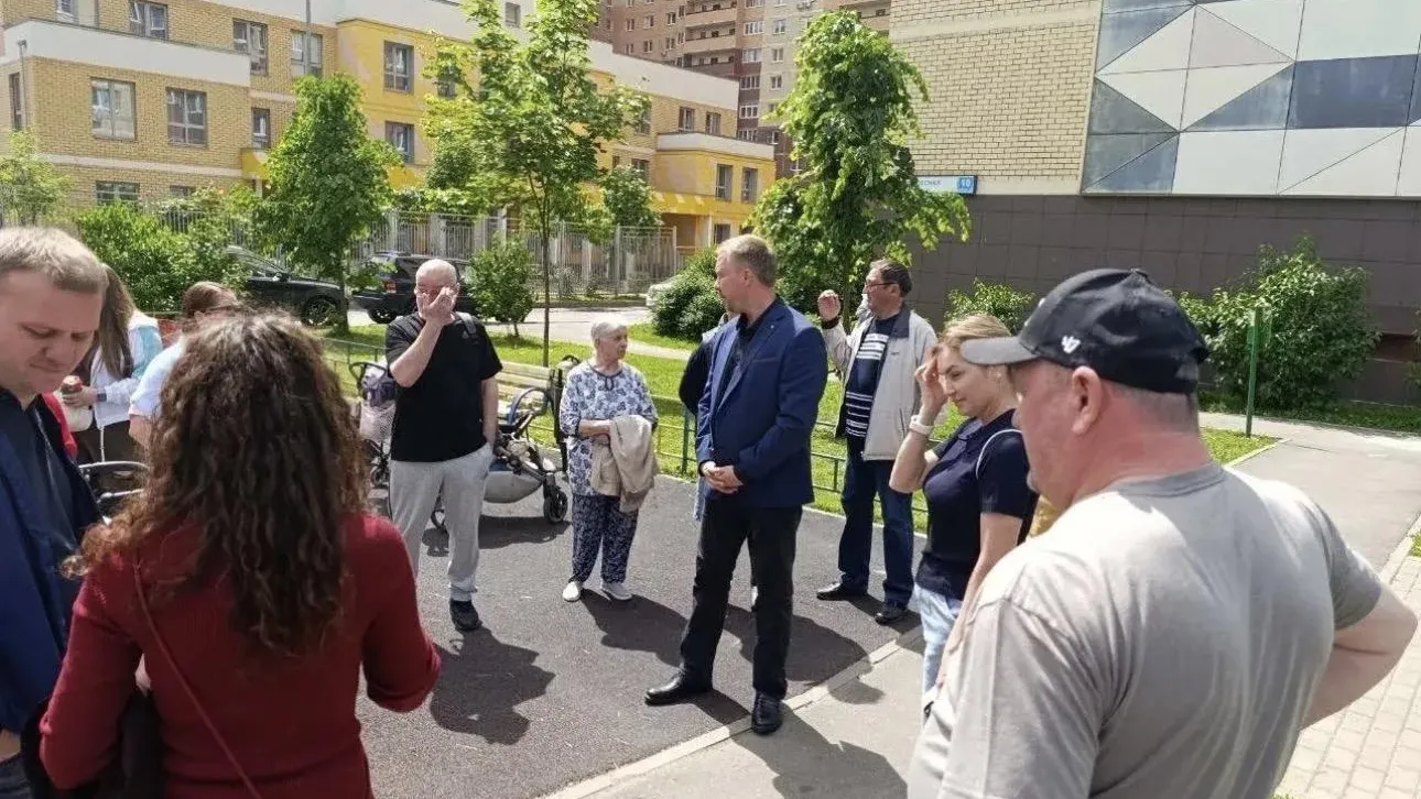 Общественник встретился с жителями Подрезково в Химках