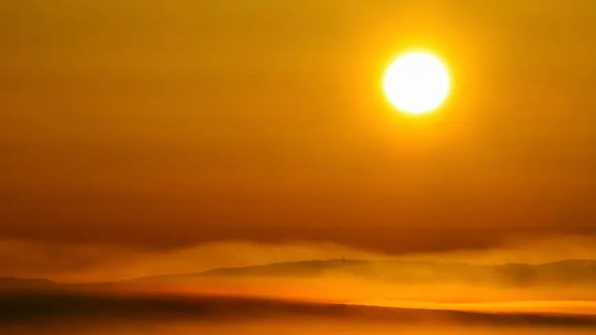 Опубликован момент отделения «царя-протуберанца» от Солнца